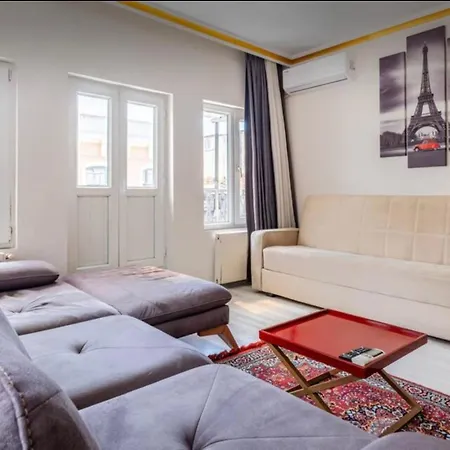 Melissa Cozy Balcony Appartement